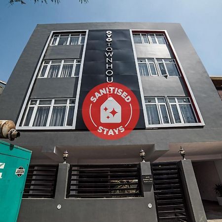 Oyo Townhouse 086 Pankha Road Hotel New Delhi Exterior photo