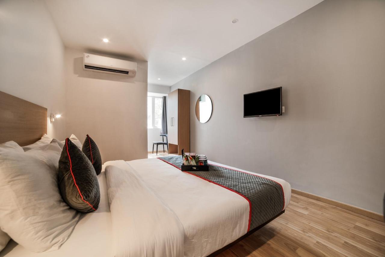 Oyo Townhouse 086 Pankha Road Hotel New Delhi Exterior photo