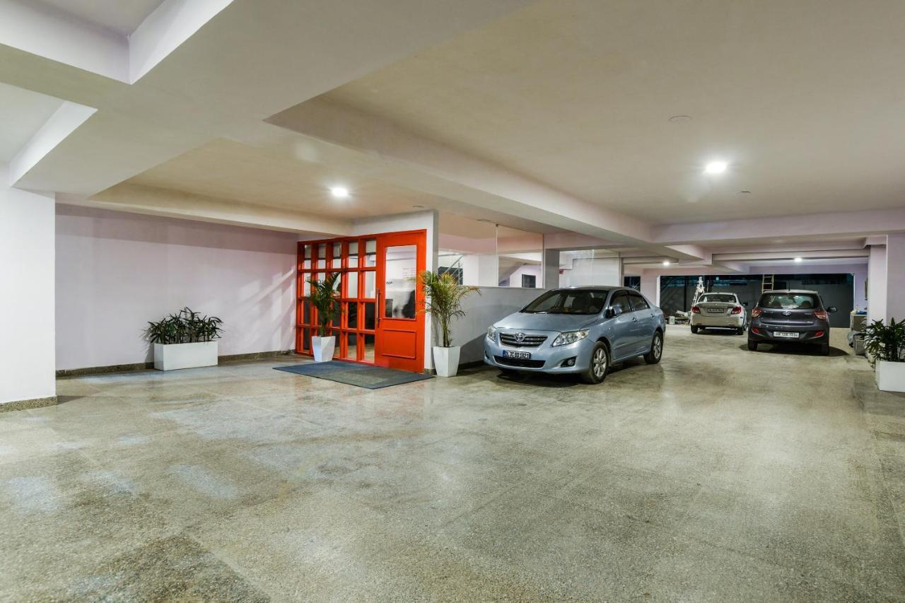 Oyo Townhouse 086 Pankha Road Hotel New Delhi Exterior photo